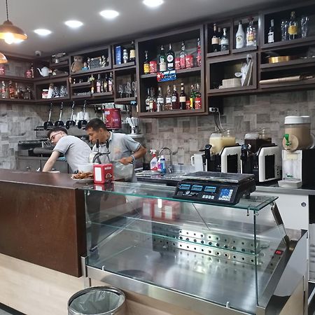 Beb Maryposa Appartment เนเปิลส์ ภายนอก รูปภาพ