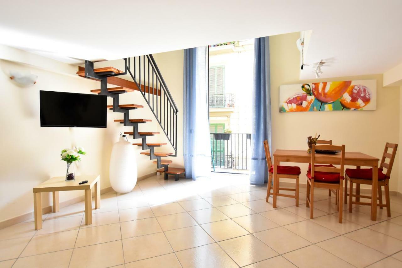 Beb Maryposa Appartment เนเปิลส์ ภายนอก รูปภาพ